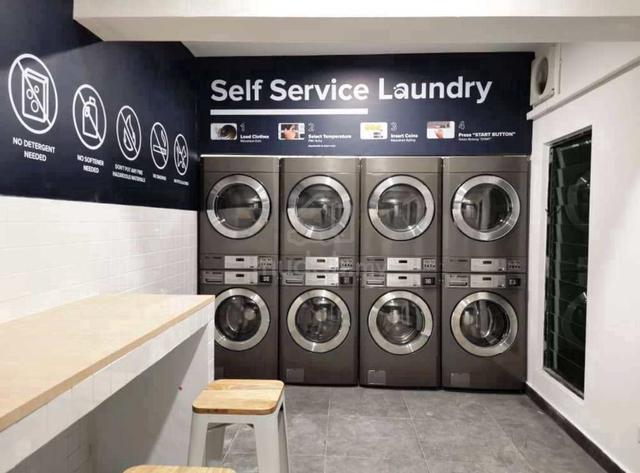 Industrial Laundry Machine
